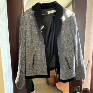 Tahari grey and black textured blazer jacket